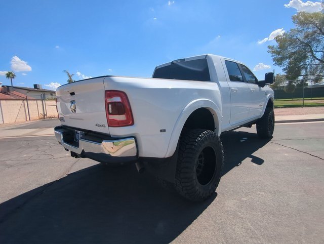 Gallery image 2 for 2024 Chevrolet Silverado 2500HD LT